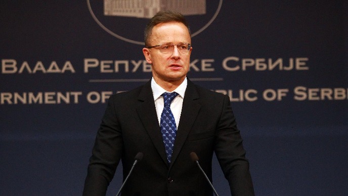 Prisluškuju me tajne službe